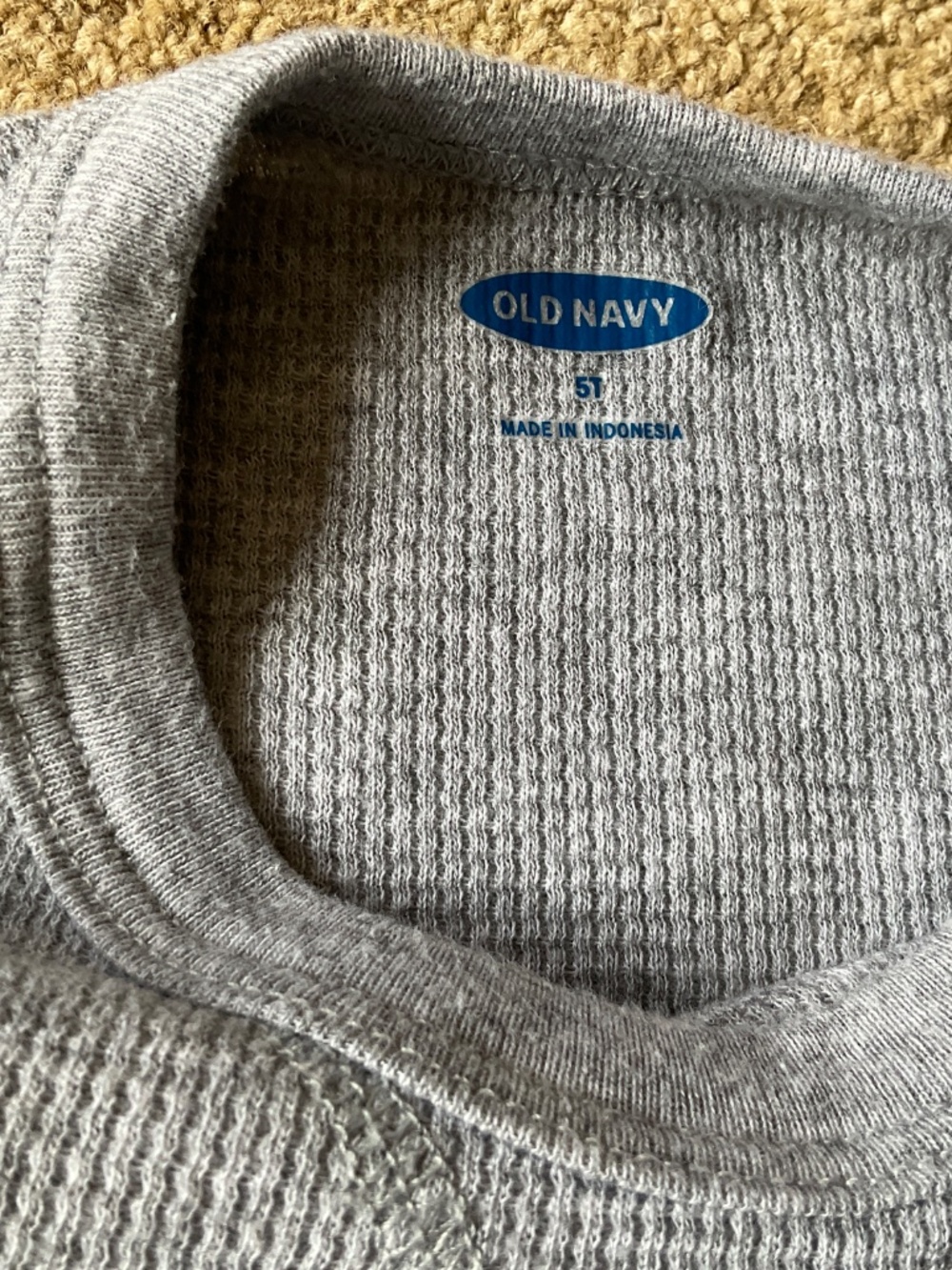 Bundle of 3 boys long sleeve top - Picture 7 of 11